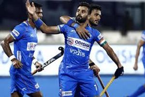 Indian hockey teams resume outdoor training