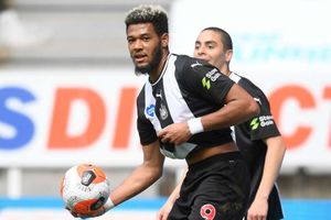 Newcastle United 3-0 Sheffield United: Joelinton ends drought as Magpies soar towards safety