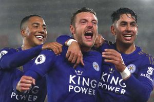 Three left backs Leicester City should target if they lose Chilwell