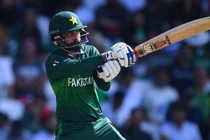 Coronavirus: Hafeez negative after second COVID-19 test