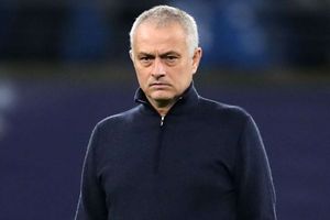 Mourinho wary of injuries as Spurs prepare for Premier League restart