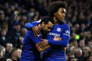 Willian and Pedro agree to finish season at Chelsea