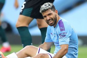 Aguero injury 'doesn't look good', says Guardiola