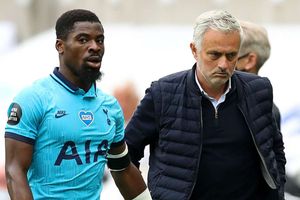 Jose Mourinho praises Kane and Aurier after Spurs beat Newcastle