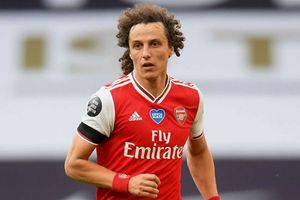 David Luiz praises 'humble' Arsenal: This club deserves to win a trophy