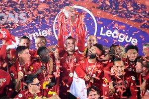 Henderson: Amazing moment to lift Premier League trophy on the Kop