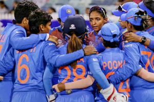 India women cricket team under Harmanpreet Kaur should handle pressure better: Hemlata Kala