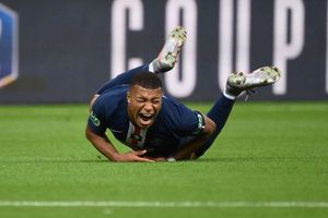 Tuchel 'worried' about Mbappe after PSG star's injury