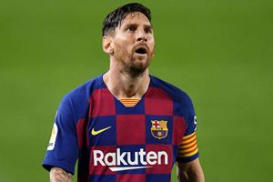 Messi to Inter? It would be easier to move the Duomo, says Conte