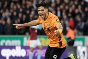 Jimenez 'very happy' at Wolves amid Man Utd links