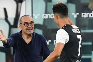 Juve boss Sarri hails 'extraordinary' Ronaldo after making Serie A history