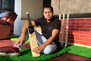 Aakash Chopra to advice cricket enthusiasts on picking the right willow in his maiden entrepreneurial venture