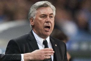 Three players Everton should target this summer