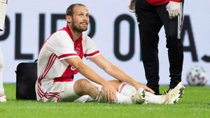 'I'm okay and feeling fine' – Ajax star Blind provides update after health scare