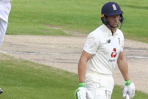 England must take pressure off 'struggling' Buttler, feel ex-wicket-keepers
