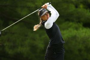 Holmqvist navigates blustery Troon to lead Women's British Open