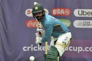 Hafeez breaks bio-bubble in UK, PCB upset as player would have to self isolate for 5 days