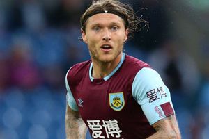 Hendrick signs for Newcastle United after Burnley exit