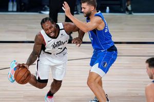 Leonard lifts Clippers into series lead as Celtics, Raptors go up 3-0