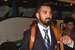 KL Rahul plays Good Samaritan, donates PPE hoods to CISF personnel