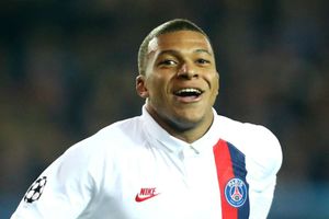 Everybody loves Mbappe! Pauleta likens PSG superstar to Messi and Ronaldo