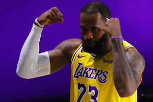 LeBron and Davis lead Lakers into second round, Bucks also advance as playoffs resume