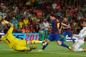 Messi hails 'legend of the game' Casillas following retirement