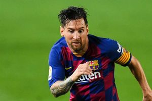 Klopp says Liverpool have 'no chance' of signing Messi and casts doubt over Man City move