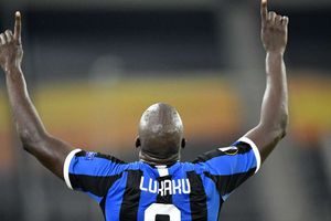 Inter star Lukaku sets Europa League scoring record