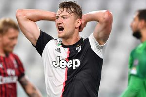 De Ligt facing three months out after Juventus defender undergoes shoulder surgery