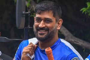 IPL 2020: Dhoni should bat at No 3 in Raina's absence, feels Gautam Gambhir