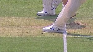 TV umpire to call front foot no balls in England-Pakistan Test series