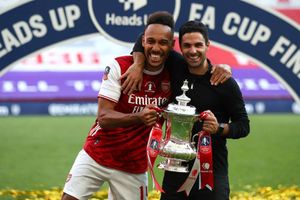Cole and Wright urge Arsenal to find 'top names' to keep Wembley hero Aubameyang sweet