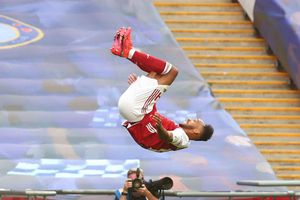 FA Cup Final 2020: Arsenal 2-1 Chelsea: Aubameyang double delight as Gunners lift trophy