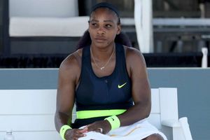 Serena Williams stunned by Rogers at Top Seed Open