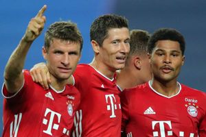 High wire high-flying Bayern ride out storm to set up mouthwatering PSG final