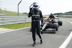 Bottas expresses Mercedes pride after following new deal with pole