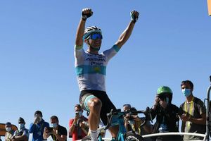 Lutsenko goes solo for magnificent maiden Tour de France stage win