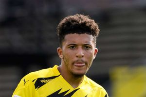 Man Utd target Sancho is staying at Borussia Dortmund, Favre reaffirms