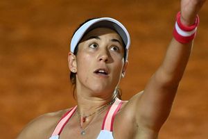 Garbine Muguruza downs Sloane Stephens after Rome rain delay