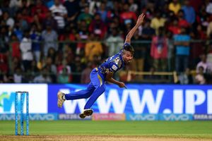 IPL 2020: Hardik Pandya keen to bowl, but we need to listen to his body, says Zaheer Khan