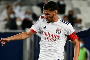 Lyon haven't received offers for Aouar or Depay – Juninho