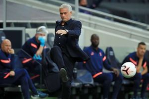 Tottenham's pressing 'lazy' in Everton defeat, says Mourinho