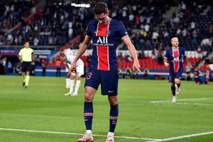 Tuchel offers no guarantees over Draxler future amid Arsenal, Leeds United links