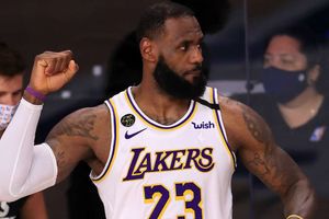 LeBron makes history as Lakers claim series lead, Heat eliminate Bucks