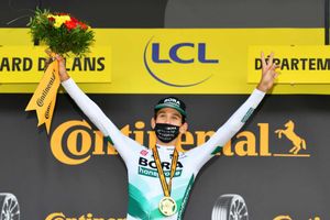 Tour de France: Kamna savours stage win as yellow jersey contenders sit tight