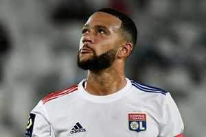 Aulas sets October 2 deadline for Lyon departures amid Depay, Aouar links