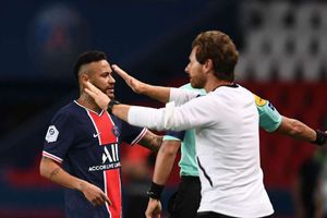 Villas-Boas insists there is no room for racism, but doubts Alvaro abused Neymar