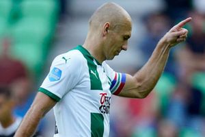 Robben's Eredivisie comeback ends early as Groningen go down to PSV