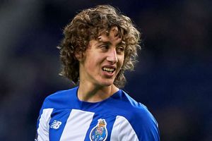 BREAKING NEWS: Wolves sign Porto's Fabio Silva in reported €40m deal